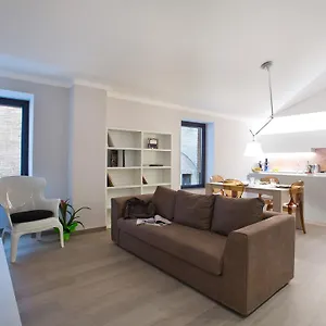 Apartment Il Tolomei - In The Middle Of Main Street Italy