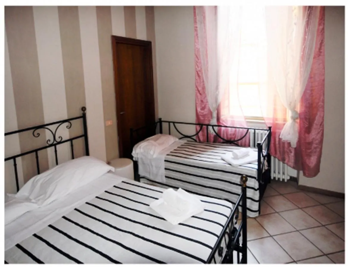 ** Couette-café B&B Smeraldo Airport Bergame Italie